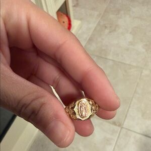 Virgin Mary gold ring